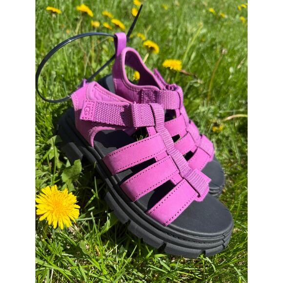 NEW Girls UGG Ashton Sandals, Size 1 - Picture 2 of 5